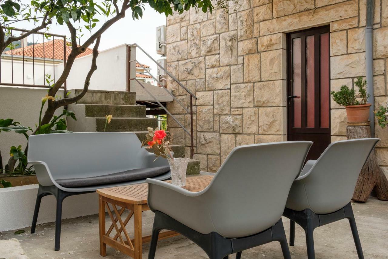 Comeissa Komiza Exterior photo